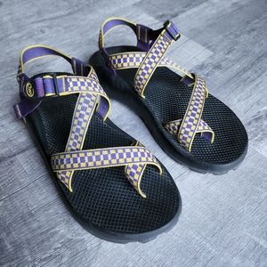 Chaco Mens sandals black size 11